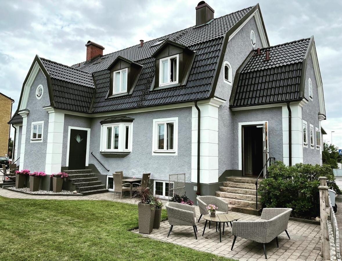 Hotell Apladalen I Vaernamo Экстерьер фото