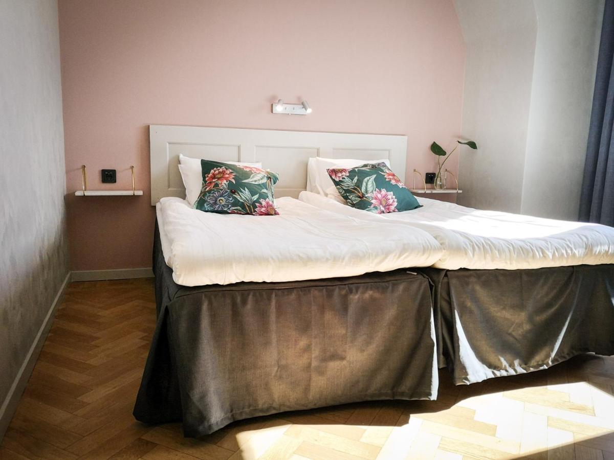 Hotell Apladalen I Vaernamo Экстерьер фото